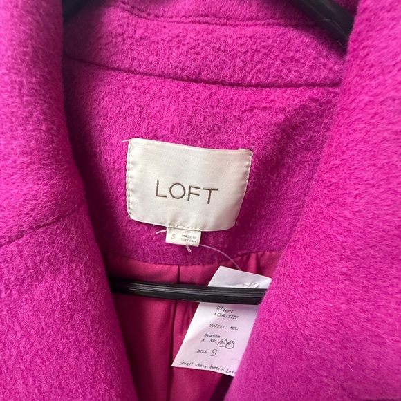 ❄️☀️LOFT Fuchsia Blazer Coat - Picture 3 of 5
